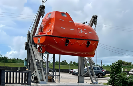 SOLAS requirements for Lifeboat