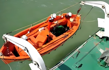 SOLAS requirements for open lifeboats